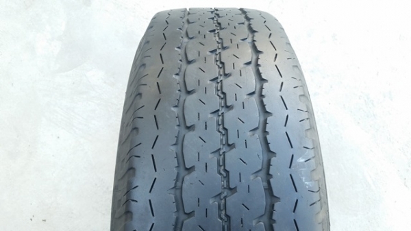 ขายยาง225/75/15 ปี 14 BRIDGESTONE R669 2 เส้น