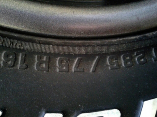 ขายยาง BF All285/75/16 ปี13กับ12