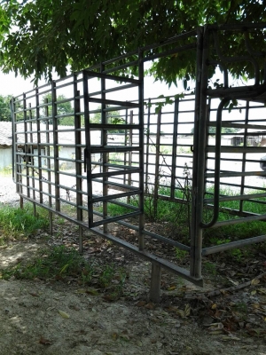 คอกแป๊บน้ำ 6 ล้อ คอกแป๊บน้ำ 6 ล้อ