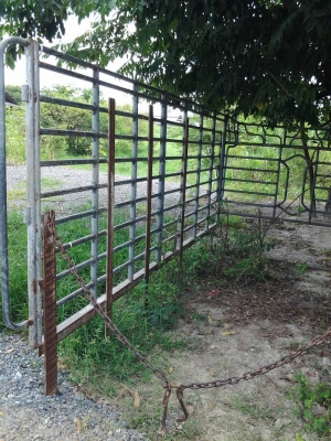 คอกแป๊บน้ำ 6 ล้อ คอกแป๊บน้ำ 6 ล้อ