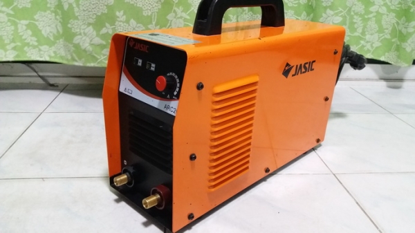 ตู้เชื่อมระบบซุปเปอร์อินเวอร์เตอร์ เจสิค arc204 eสภาพดี อุปกรณ์ครบครับ