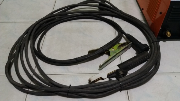 ตู้เชื่อมระบบซุปเปอร์อินเวอร์เตอร์ เจสิค arc204 eสภาพดี อุปกรณ์ครบครับ