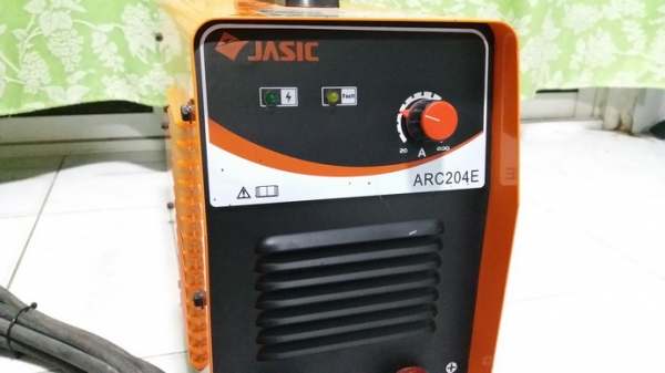 ตู้เชื่อมระบบซุปเปอร์อินเวอร์เตอร์ เจสิค arc204 eสภาพดี อุปกรณ์ครบครับ