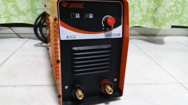 ตู้เชื่อมระบบซุปเปอร์อินเวอร์เตอร์ เจสิค arc204 eสภาพดี อุปกรณ์ครบครับ