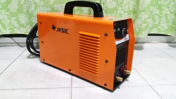 ตู้เชื่อมระบบซุปเปอร์อินเวอร์เตอร์ เจสิค arc204 eสภาพดี อุปกรณ์ครบครับ