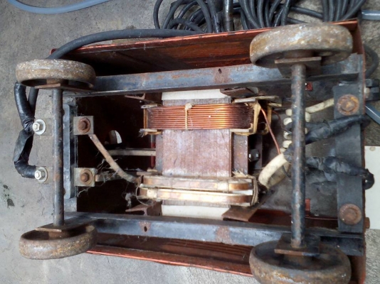 ขายตู้เชื่อม Makita 200 A ใช้ได้ปกติ ซื้อของใหม่ตั้งแต่ต้น ตอนนี้ไม่ได้ใช้งานแล้ว เชื่อมงานหนักๆได้สบาย เปิดต่อเนื่องได้เป็นวันๆ มีสายเก่าให้ด้วย แต่ยางที่หุ้มมันแตกแล้ว แต่ใช้งานได้ปกติ ขายตู้เชื่อม Makita 200 A ใช้ได้ปกติ ซื้อของใหม่ตั้งแต่ต้น ตอนนี้ไม่ได้ใช้งานแล้ว เชื่อมงานหนักๆได้สบาย เปิดต่อเนื่องได้เป็นวันๆ มีสายเก่าให้ด้วย แต่ยางที่หุ้มมันแตกแล้ว แต่ใช้งานได้ปกติ