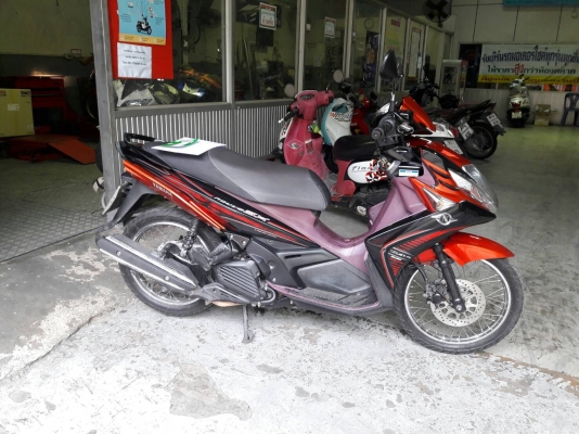 ขาย Yamaha Nouvo SX 125 ปี 55 เครื่องดีเดิม ชุดสีสวย ไม่มีรอยล้ม เล่มพร้อมโอน