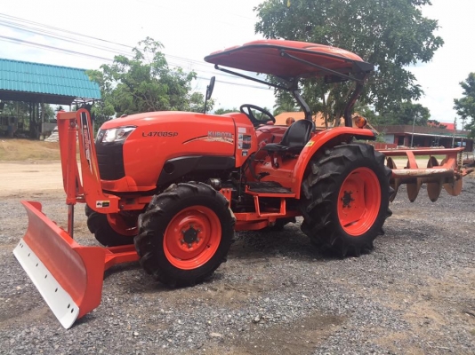 ขายรถไถคูโบต้า L4708SP สภาพนางฟ้า สวยๆเดิมๆ ใช้งานน้อยมาก 658ชม. เล่มทะเบียนพร้อม ขายพร้อมอุปกรณ์ใบมีดดันดินหน้าและโลเตอร์รีตรางช้าง ราคา 478,000 บาท สนใจติดต่อ