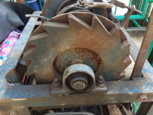 กว้านสลิง ตัวใหญ่เหล็กหนา กว้านสลิง ตัวใหญ่เหล็กหนา