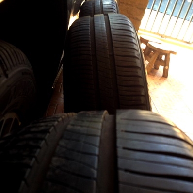 สวยทั้งชุดยาง Michelin 185 65 15 ปี 3912 ดอกเต็มวิ่งน้อย ET 38 กว้าง 7 นิ้ว หายาก ตจวส่งได้ สวยทั้งชุดยาง Michelin 185 65 15 ปี 3912 ดอกเต็มวิ่งน้อย ET 38 กว้าง 7 นิ้ว หายาก ตจวส่งได้