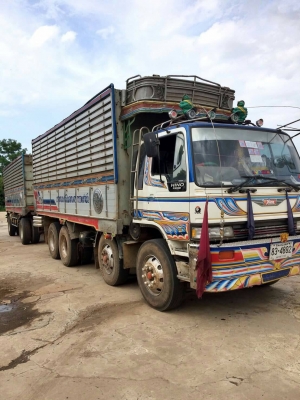 ขายรถพ่วง 20 ล้อ แม่-ลูก กระบะเนียมคอกเกษตรดั้ม HINO FM3 M วางเครื่อง P11C-320 แรง รถ สวย ราคา.1550000 ต่อรอง