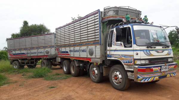 ขายรถพ่วง 20 ล้อ แม่-ลูก กระบะเนียมคอกเกษตรดั้ม HINO FM3 M วางเครื่อง P11C-320 แรง รถ สวย ราคา.1550000 ต่อรอง