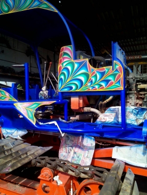 ขายรถตีดิน