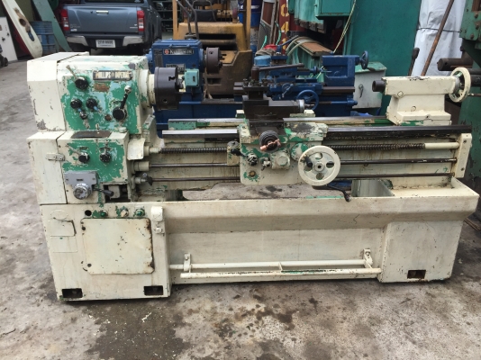 ขายเครื่องกลึงแยม6ฟุตเต็มถอดคอม้าได้3เพลามีเบรครูนิ้วครึ่งสีไม่ค่อยสวยเครื่องเงียบพร้อมใช้ราคา70000