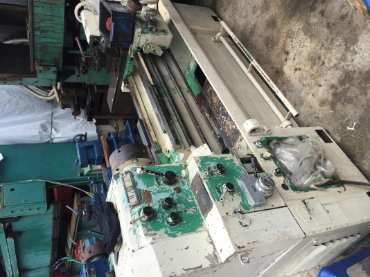 ขายเครื่องกลึงแยม6ฟุตเต็มถอดคอม้าได้3เพลามีเบรครูนิ้วครึ่งสีไม่ค่อยสวยเครื่องเงียบพร้อมใช้ราคา70000