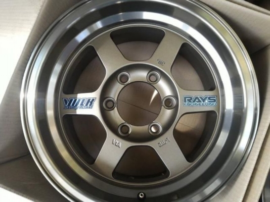 ยาง BF KM2  265 x 75 x 16  พร้อมล้อ  TE37