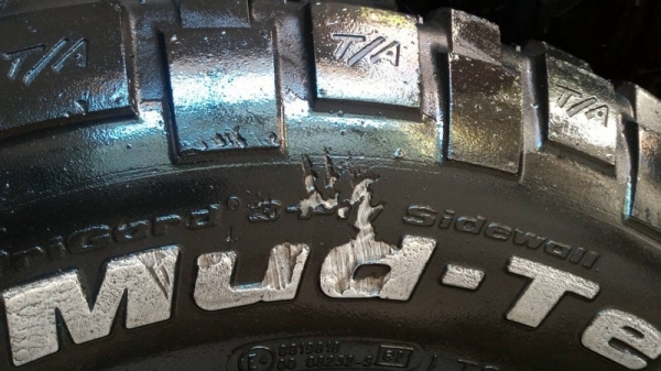 ยาง BF KM2  265 x 75 x 16  พร้อมล้อ  TE37