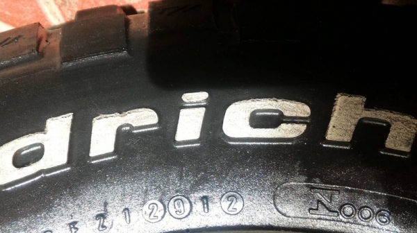 ยาง BF KM2  265 x 75 x 16  พร้อมล้อ  TE37