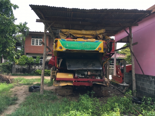 รถเกี่ยวข้าวเกษตรพัฒนา รถเกี่ยวข้าวเกษตรพัฒนา