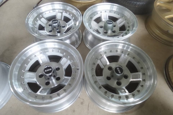 ล้อเรโทร ออฟลึก