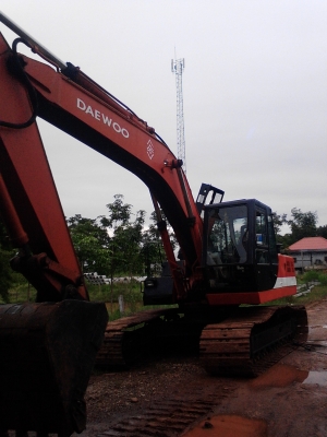 ขาย DAEWOO 220LC เอกสารเล่มทะเบียน 580,000(ต่อรอง)ด่วน