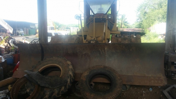 รถแทรกเตอร์ล้อหนาม CATERPILLER 816