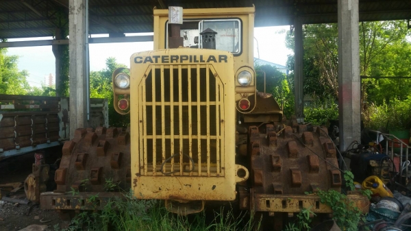 รถแทรกเตอร์ล้อหนาม CATERPILLER 816