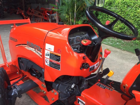 ขายรถไถ Kubota L3608SP(4WD) พร้อมใบมีดและผานบุกเบิกช้าง รถสวย เดิมๆ ใช้งาน500ชั่วโมง