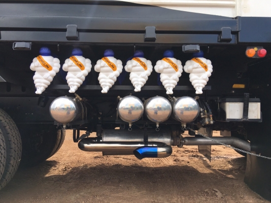 ขายอีซูซุ360 ปี57แม่-ลูก18ล้อ สภาพนางฟ้าคับ