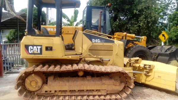 ขาย..แทรกเตอร์ CAT D4G LGP