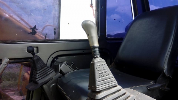 **575,000 บ.ต่อรอง/// แบคโฮ KOBELCO SK120 MARK  มาร์ค3 ยอดนิยม ไฟตัด เครื่อง+ปั้ม ดี แรง บูมอาร์มสวย ช่วงล่าง70-75\% เอวแน่น เก๋งสวย เช็ค/บิลด์ ใหม่ สวยๆ พร้อมใช้ สัญญาซื้อขาย ตามสภาพ **ขาย KOBELCO MARK3 SK120 แบคโฮพิมพ์นิยม เช็ค/บิลด์ ใหม่ สวยงาม โนบุ้ค พ