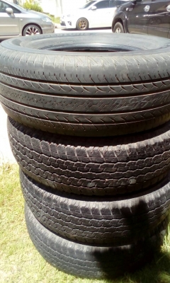 255/70R15 BRIDGESTONE ECOPIA EP850 ปี13 มี 1 เส้น tell. 081-4273941