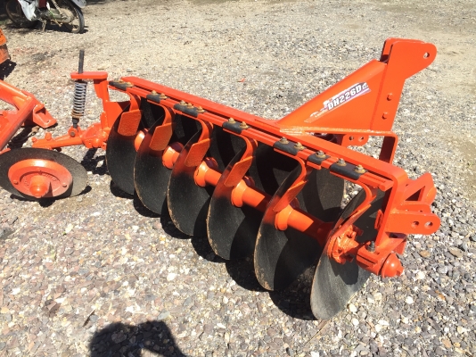 ผาน 6*22 ตราช้าง รุ่นหนัก สภาพสวยสมบูรณ์ พร้อมใช้งาน สนใจติดต่อ สุเทพ 081-8527370