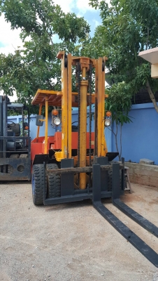 ต้องการขายรถฟอร์คลิฟต์ 6ตัน จำนวน3คัน คันละ 380,000บาท ต้องการขายรถฟอร์คลิฟต์ 6ตัน จำนวน3คัน คันละ 380,000บาท