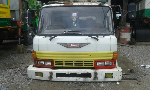 ขายหัว HINO F-17 ตามสภาพ ภายในครบๆ ขายหัว HINO F-17 ตามสภาพ ภายในครบๆ
