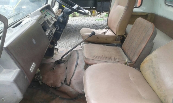 ขายหัว HINO F-17 ตามสภาพ ภายในครบๆ ขายหัว HINO F-17 ตามสภาพ ภายในครบๆ