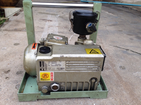 ขายปั้มแว็กกั้ม Busch 3/4HP. 380V made in Germany สภาพสวย ใหม่มาก พร้อมใช้งาน มีแท่นยกไว้เครื่องย้ายพร้อมครับ