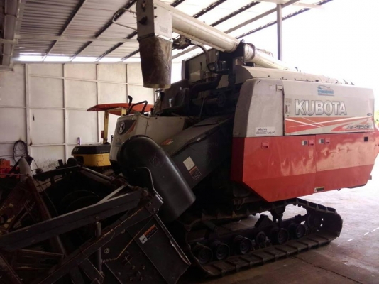 ขายรถเกี่ยวข้าว KUBOTA DC95GM PLUS ใช้งาน3200ชั่วโมง เอกสารเล่มทะเบียนพร้อมโอน ราคา480,000 สนใจโทร 090-8588220คุณนะ 093-3258446คุณบิว หรือเข้าดูสินค้าอื่นๆได้ที่ www.narong2truck.com หรือ www.truck.in.th/498 หรือเพจFacebook ณรงค์ ซื้อขายรถมือสอง (เว็บไซต์