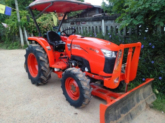 มาให้ได้ซื้อได้หากันอีกแล้วนะครับสำหรับรถไถคูโบต้า l 36 08มีอุปกรณ์พร้อมทำกิน