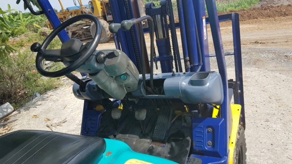ขายด่วนรถยกKOMATSU FG15-16 ยก1.5ตันเสาทูฟรียกสูง4.5เมตรยางตัน4เส้นเกียรออโต้รถนอกนำเข้ายังไม่เคยใช้งานในเมืองไทยเลย=รุ่นใหม่ขายถูกๆๆ