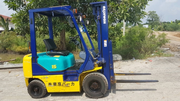 ขายด่วนรถยกKOMATSU FG15-16 ยก1.5ตันเสาทูฟรียกสูง4.5เมตรยางตัน4เส้นเกียรออโต้รถนอกนำเข้ายังไม่เคยใช้งานในเมืองไทยเลย=รุ่นใหม่ขายถูกๆๆ