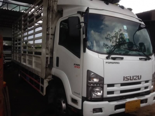 ขายหกล้อ NPR. 210. ปี 55 กะบะยาว 6,5 เมตร ขายหกล้อ NPR. 210. ปี 55 กะบะยาว 6,5 เมตร