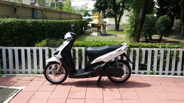 ((มาใหม่จ้า)) ขาย YAMAHA MIO 115 CC  ปี 2549 ไมค์ 18,xxx km เครื่องเดิม