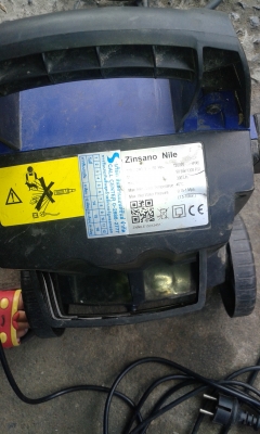 เครื่องฉีดแรงดันน้ำ