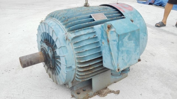 ** SOLD ** มอเตอร์ 100 HP 380V 1450 RPM มอเตอร์ยุโรปอิตาลี่วิ่งเงียบทุ่นเดิมๆ