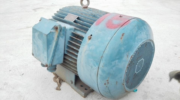 ** SOLD ** มอเตอร์ 100 HP 380V 1450 RPM มอเตอร์ยุโรปอิตาลี่วิ่งเงียบทุ่นเดิมๆ