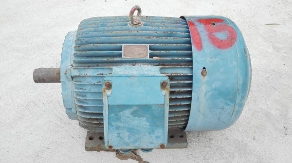 ** SOLD ** มอเตอร์ 100 HP 380V 1450 RPM มอเตอร์ยุโรปอิตาลี่วิ่งเงียบทุ่นเดิมๆ
