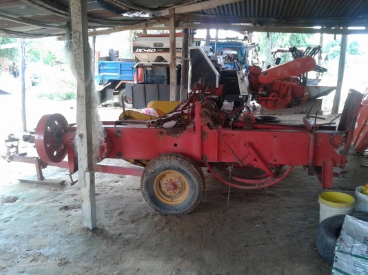 เครื่องอัดฟาง  แมสซี่120  พร้อม