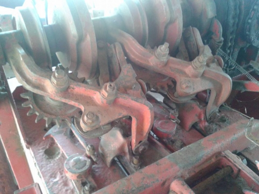 เครื่องอัดฟาง  แมสซี่120  พร้อม