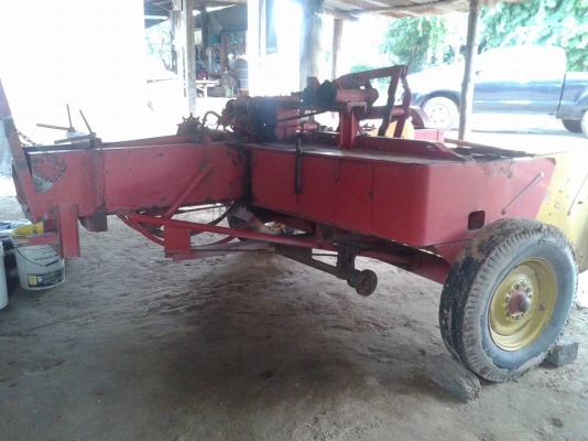 เครื่องอัดฟาง  แมสซี่120  พร้อม